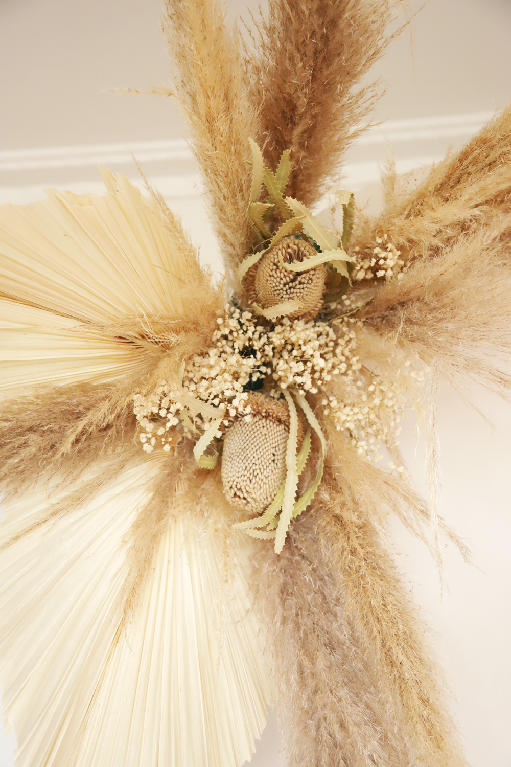 Large Dried & Preserved Flower Decor