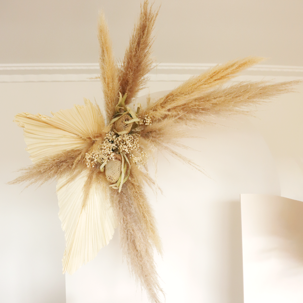 Large Dried & Preserved Flower Decor